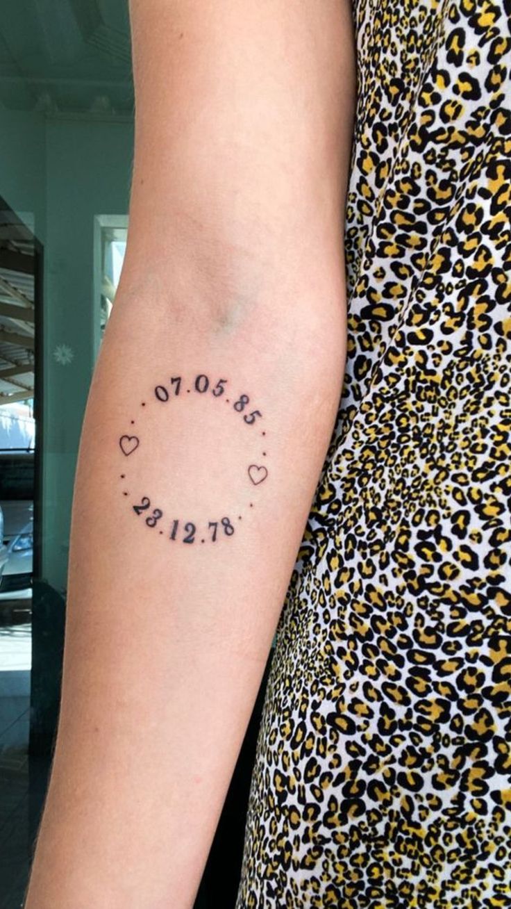 30 Date Tattoo Ideas 2026: Meaningful Designs, Roman Numerals, Fine Line Fonts & Placement Inspiration