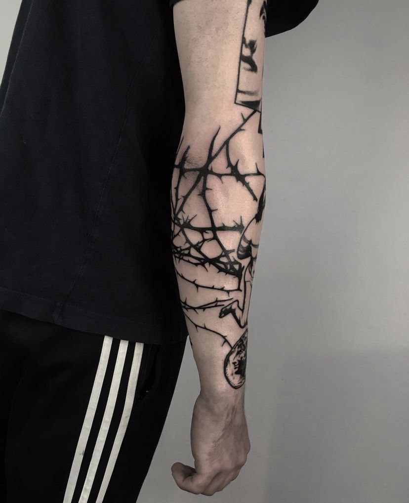 29 Thorn Tattoo Ideas: Bold, Symbolic Designs With Edge