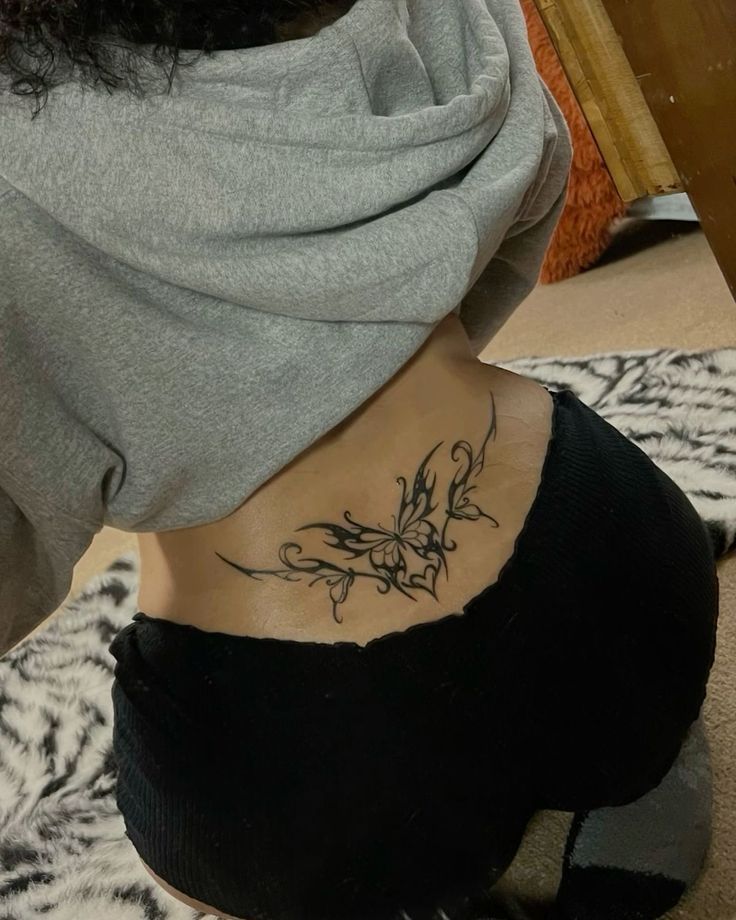29 Lower Back Tattoo Ideas: Elegant, Bold, and Modern Designs for Women