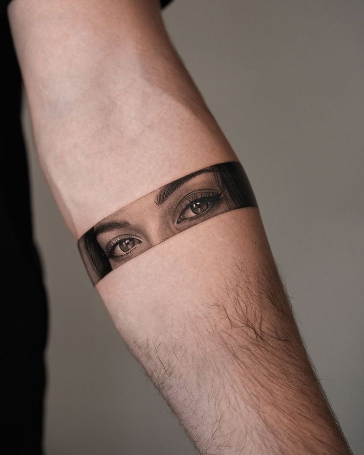 29 Eye Tattoo Ideas 2026: Symbolism, Style, and Bold Placement Trends
