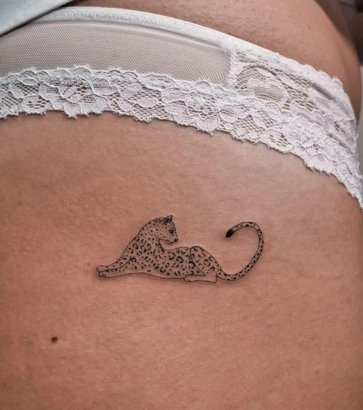 29 Leopard Tattoo Ideas 2026: Elegant Power, Fine Line Detail & Modern Style