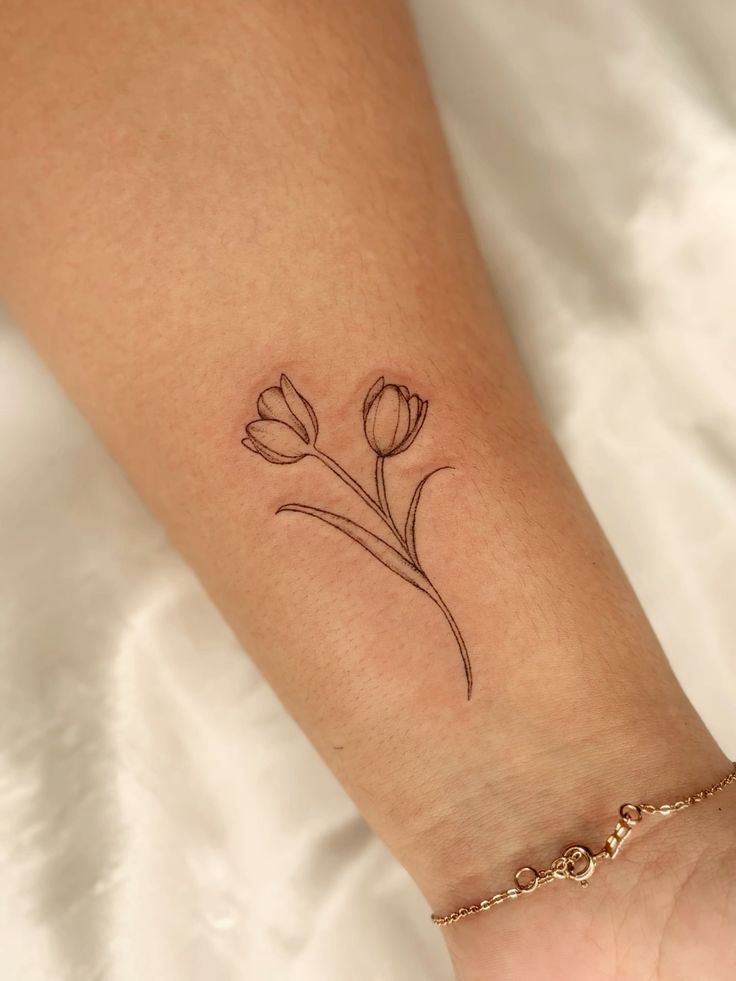 28 Fine Line Tattoo Ideas 2026: Minimalist Ink with Maximum Meaning