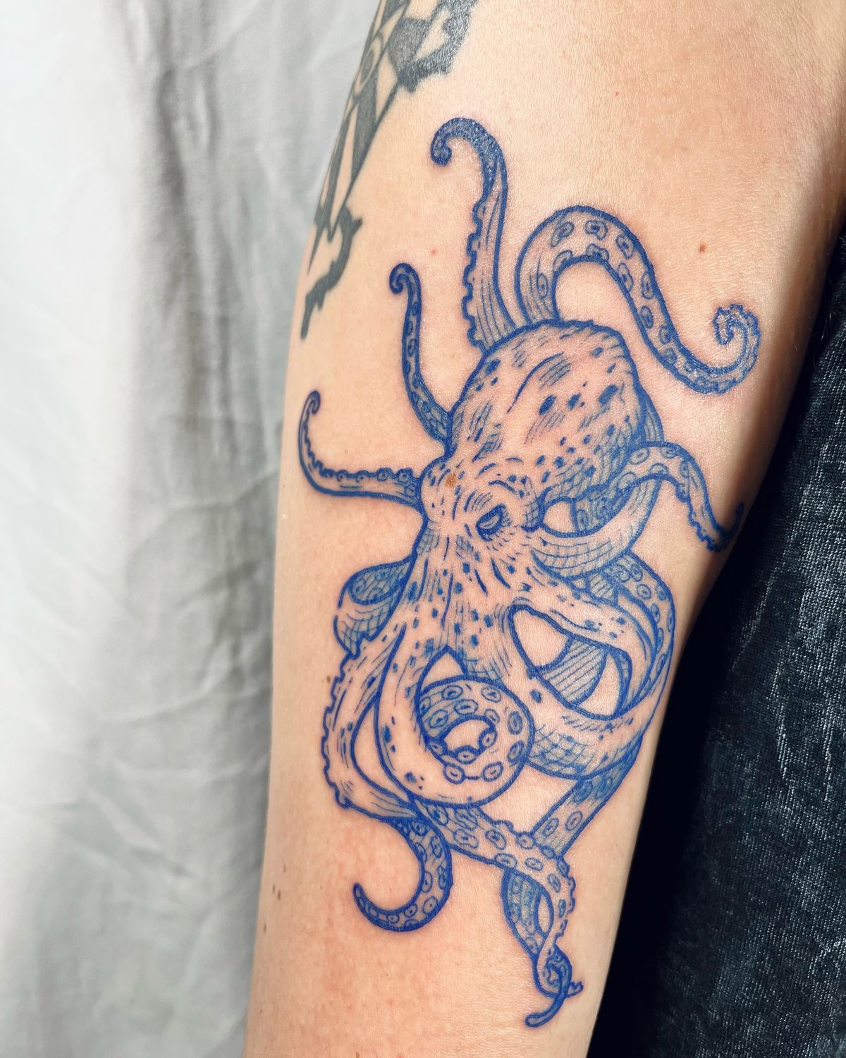 29 Blue Tattoo Ideas 2026: From Delft-Inspired Ink to Modern Aesthetic Statements