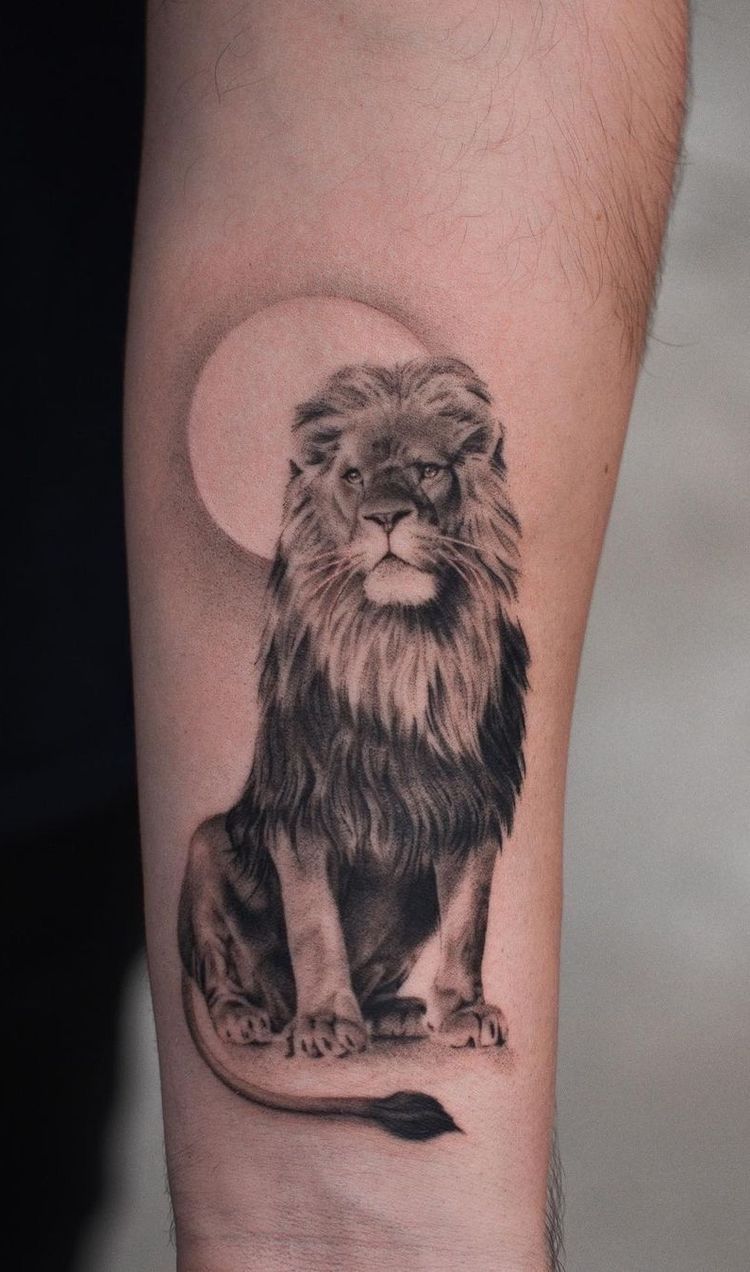 31 Lion Tattoo Ideas 2026: Bold Designs, Minimal Lines, and Timeless Symbolism