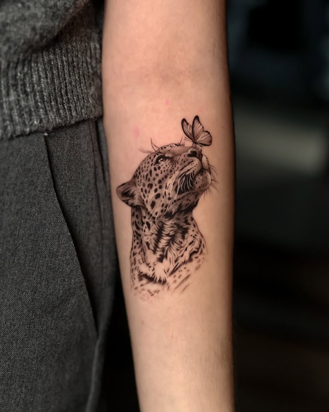 29 Leopard Tattoo Ideas 2026: Elegant Power, Fine Line Detail & Modern Style