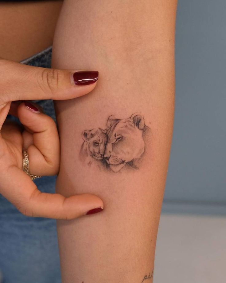 31 Lion Tattoo Ideas 2026: Bold Designs, Minimal Lines, and Timeless Symbolism