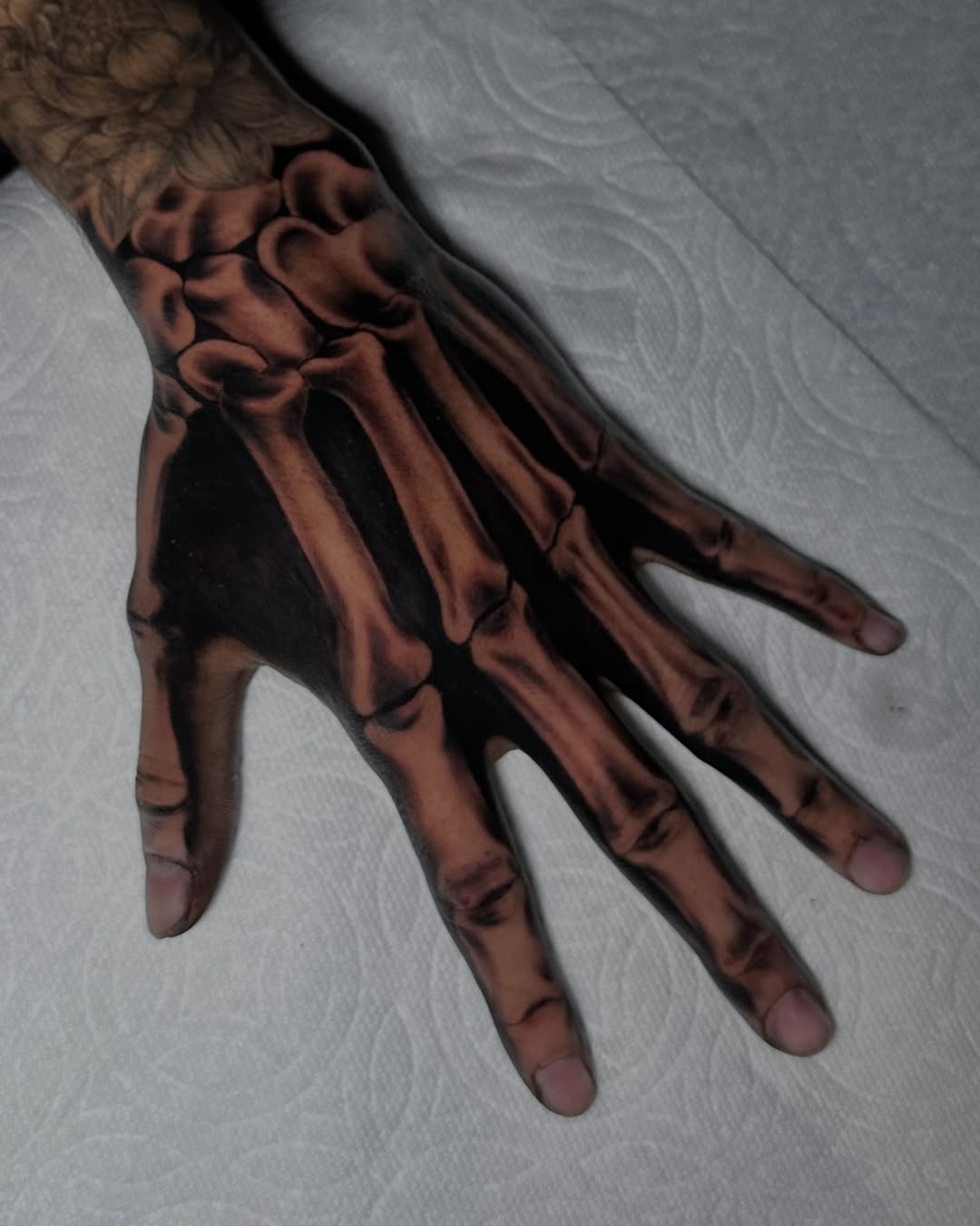 28 Skeleton Hand Tattoo Ideas 2026: Bold Ink That Blends Anatomy, Style, and Attitude