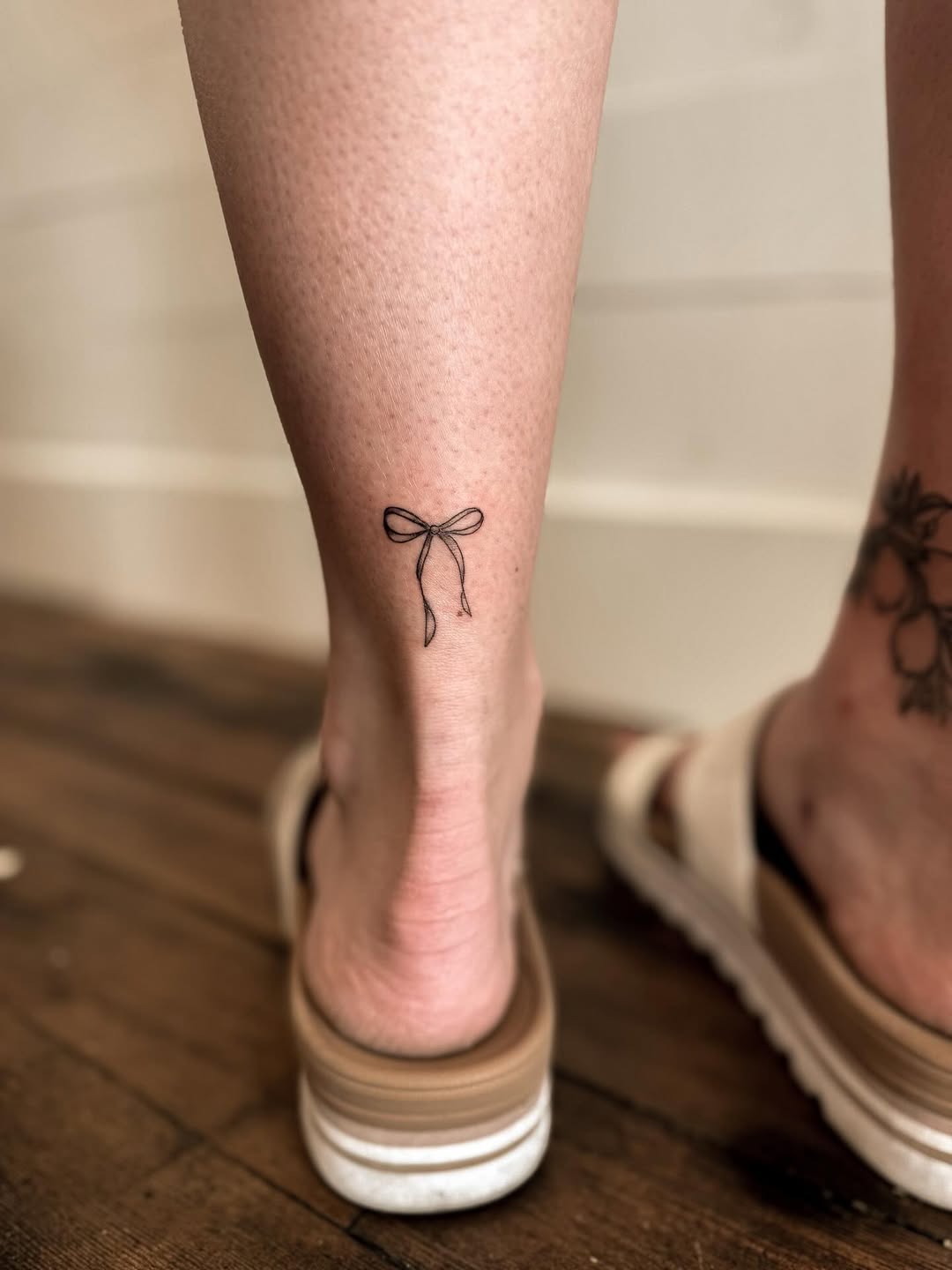 28 Bow Tattoo Ideas 2026: Feminine, Playful & Timeless Designs for Women