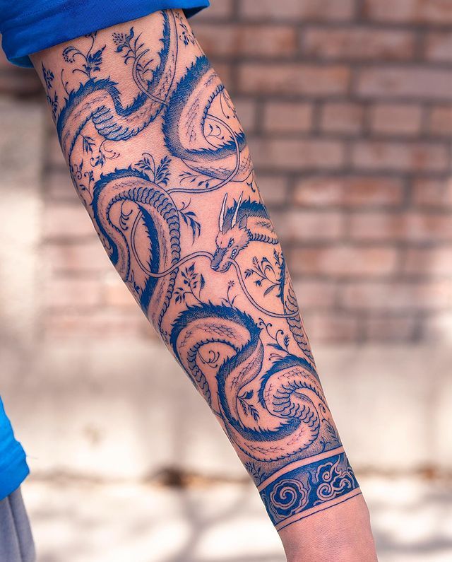 29 Blue Tattoo Ideas 2026: From Delft-Inspired Ink to Modern Aesthetic Statements