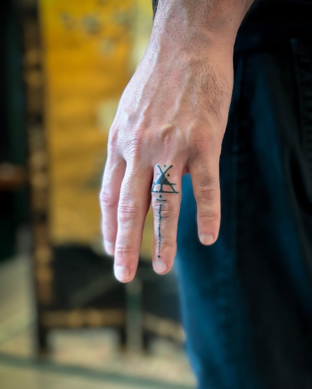 28 Ring Finger Tattoo Ideas 2026: Subtle Statements, Lasting Symbols