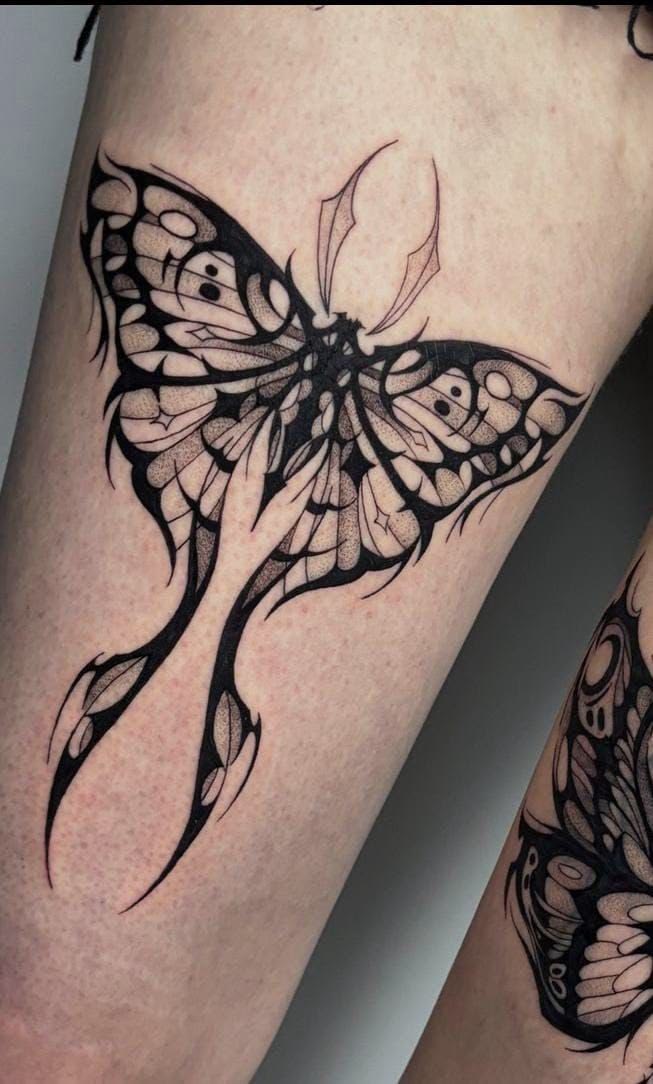 30 Moth Tattoo Ideas 2026: Dark Beauty, Lunar Symbolism & Modern Ink Trends