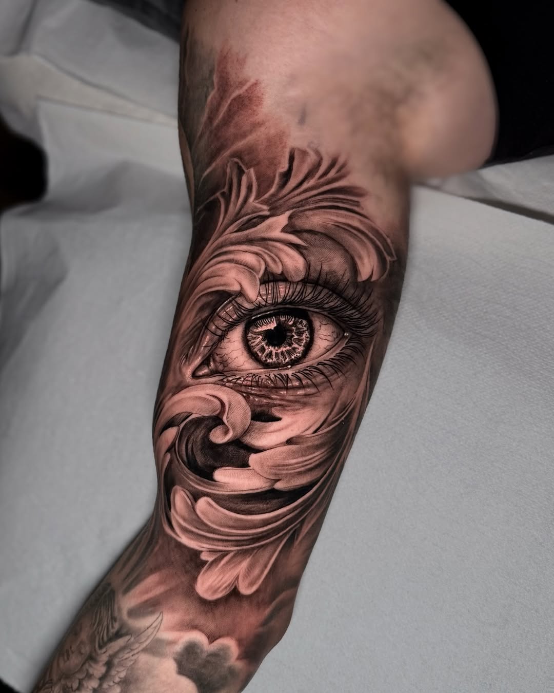 29 Eye Tattoo Ideas 2026: Symbolism, Style, and Bold Placement Trends