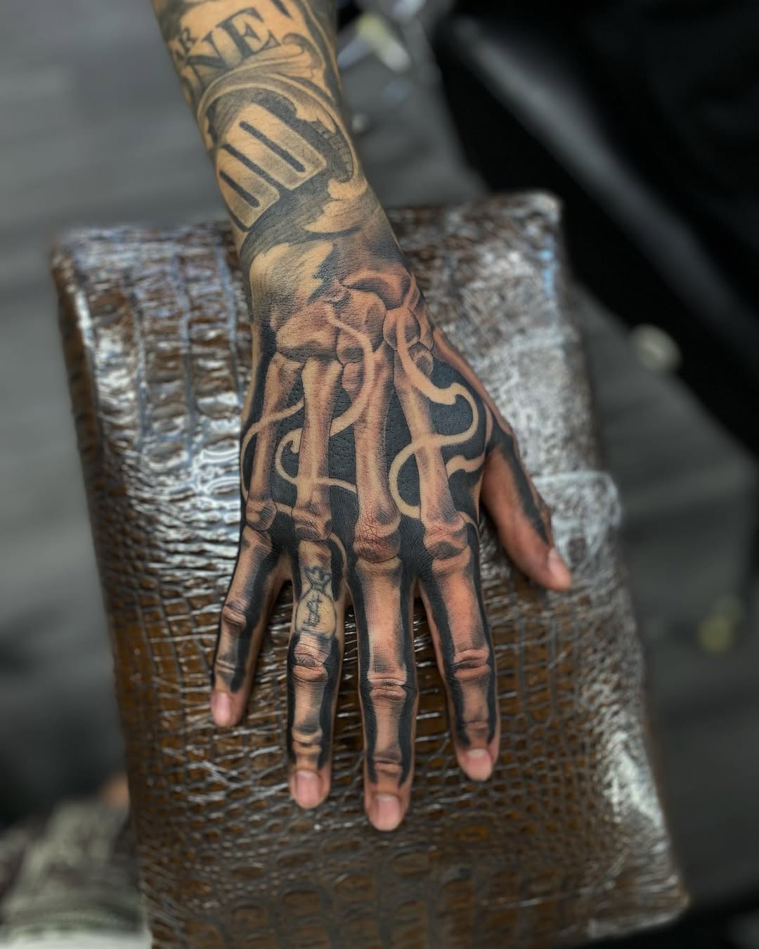 28 Skeleton Hand Tattoo Ideas 2026: Bold Ink That Blends Anatomy, Style, and Attitude