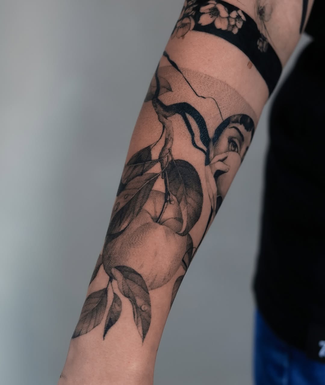 30 Apple Tattoo Ideas 2026: From Minimalist Ink to Story-Driven Designs