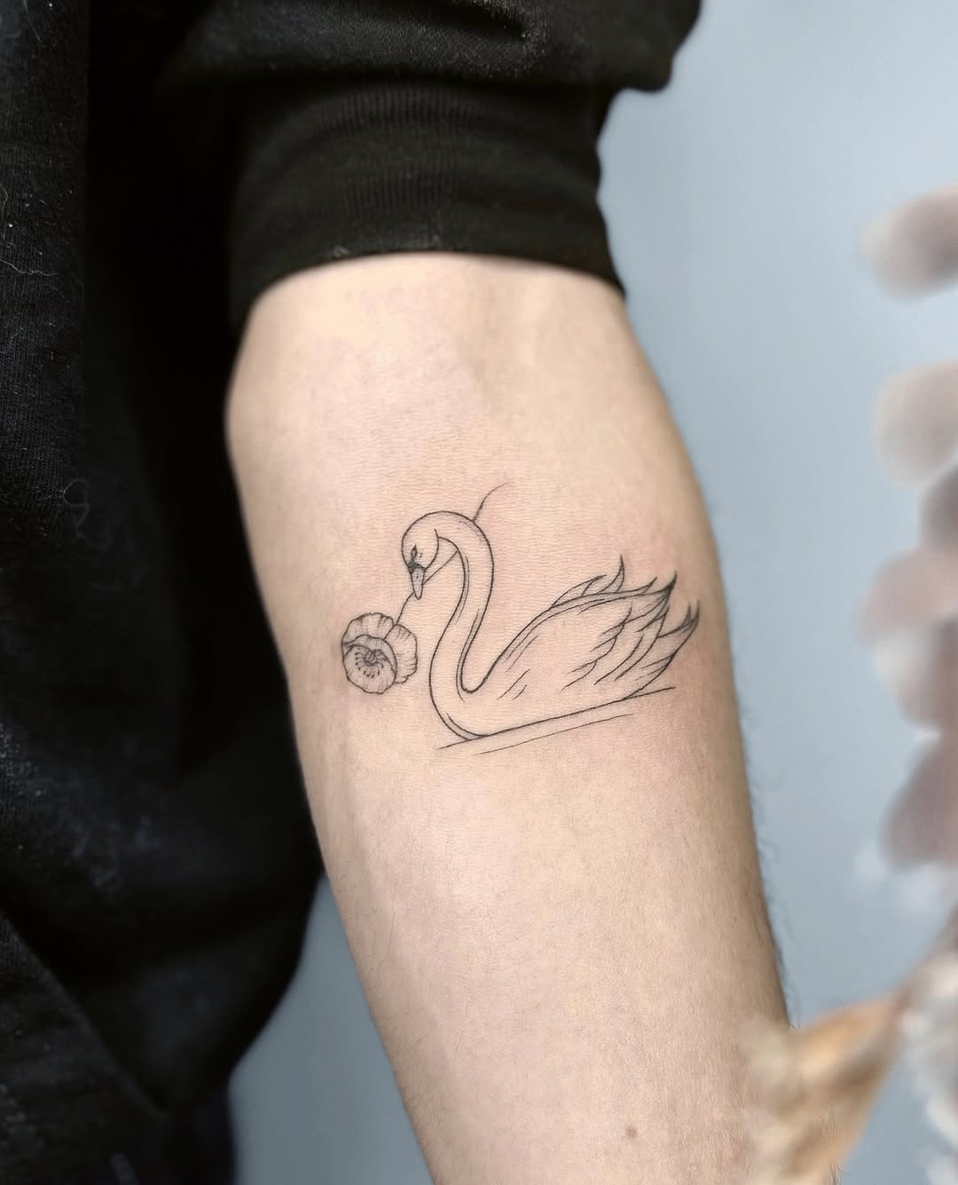 32 Swan Tattoo Ideas 2026: Elegant, Minimalist & Meaningful Designs to Inspire You