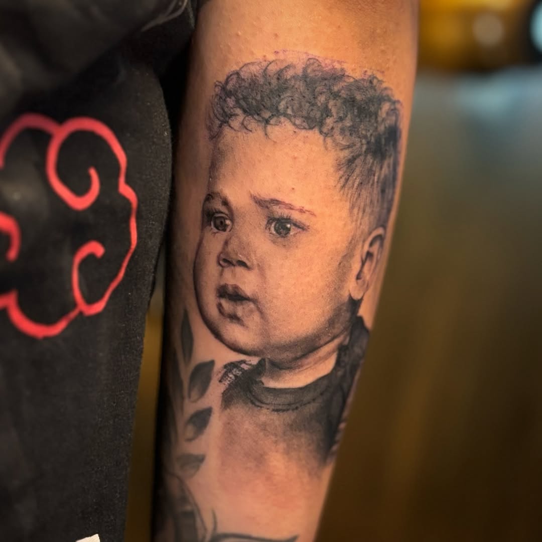 30 Portrait Tattoo Ideas 2026: Realistic Designs, Family Tributes, Pet Tattoos And Creative Styles
