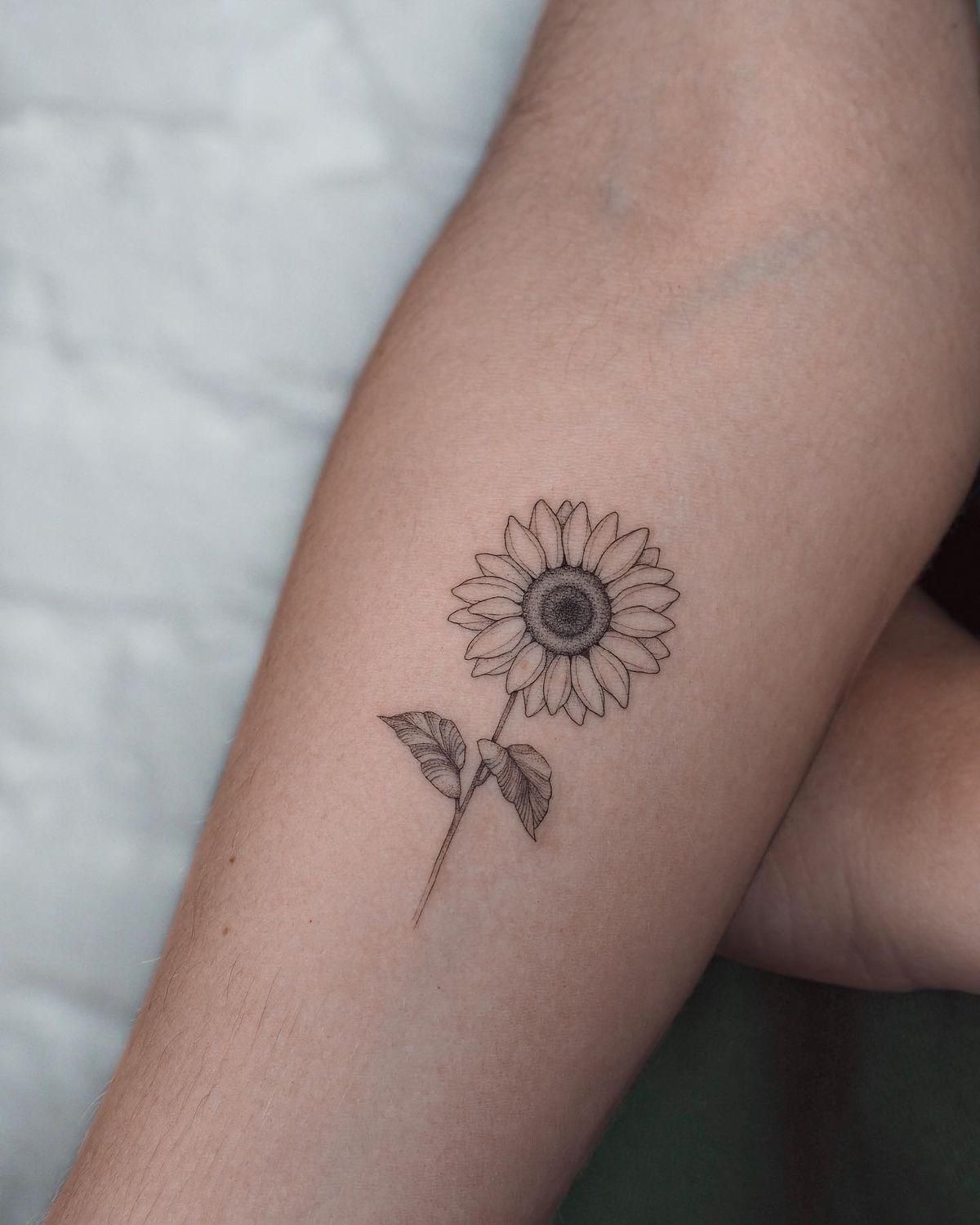 28 Sunflower Tattoo Ideas 2026: Bright, Minimal, And Meaningful Designs For Every Style