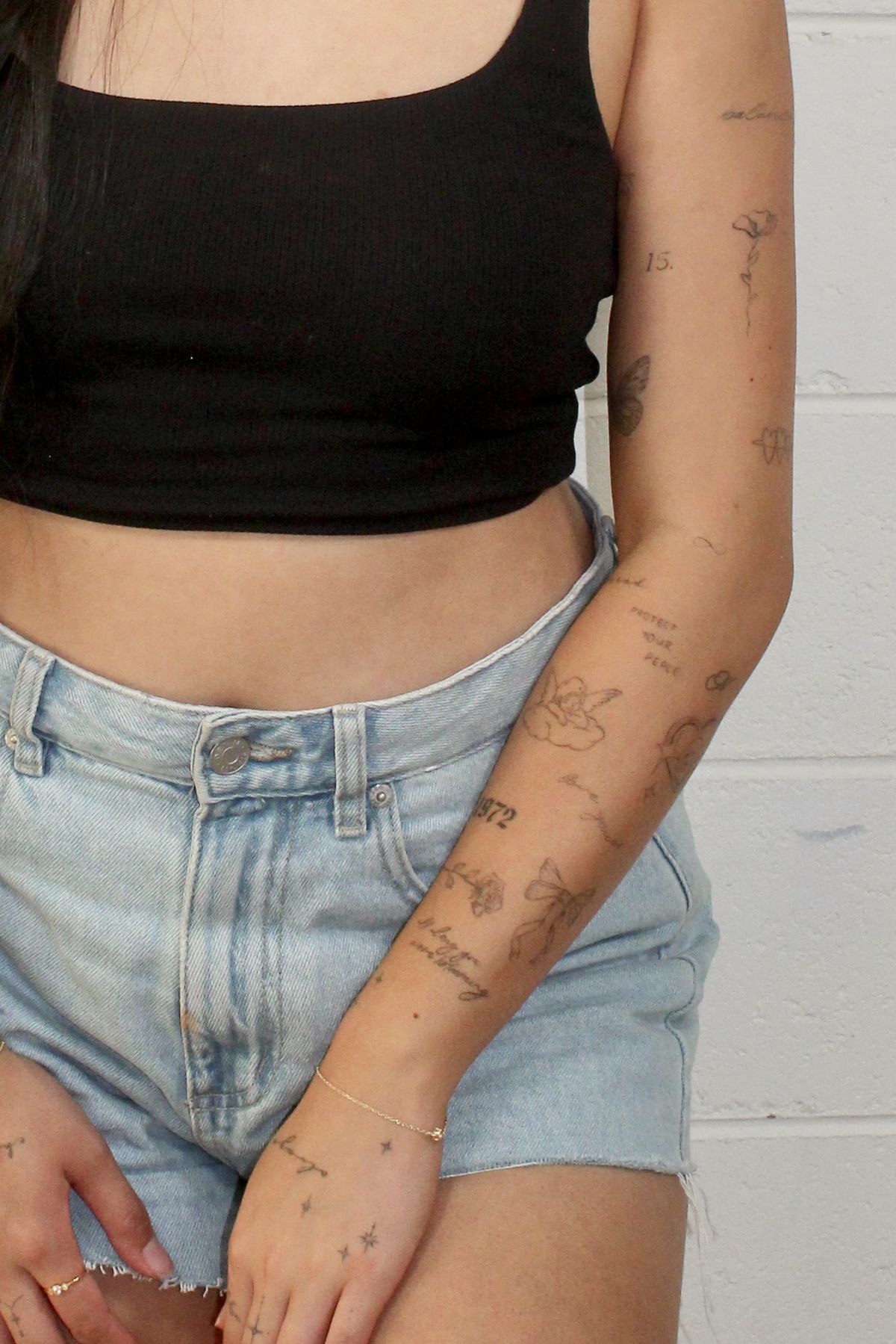 30 Sticker Sleeve Tattoo Ideas 2026: The Art of Curated Chaos