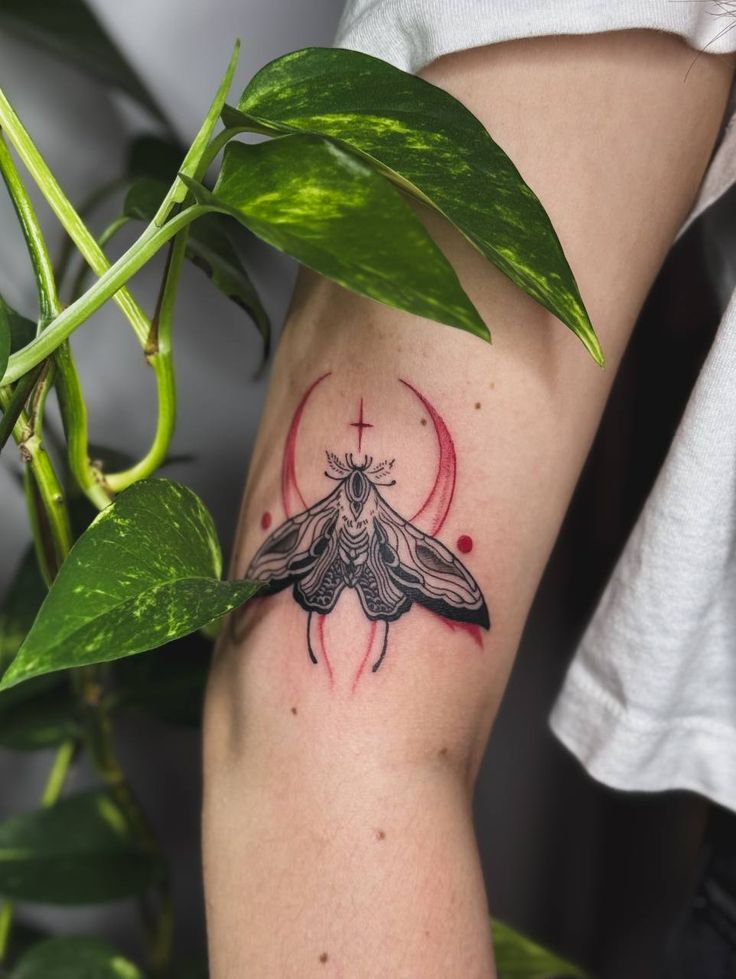 30 Moth Tattoo Ideas 2026: Dark Beauty, Lunar Symbolism & Modern Ink Trends