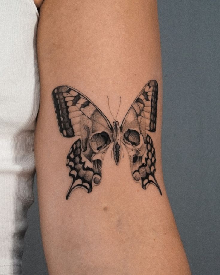 30 Moth Tattoo Ideas 2026: Dark Beauty, Lunar Symbolism & Modern Ink Trends