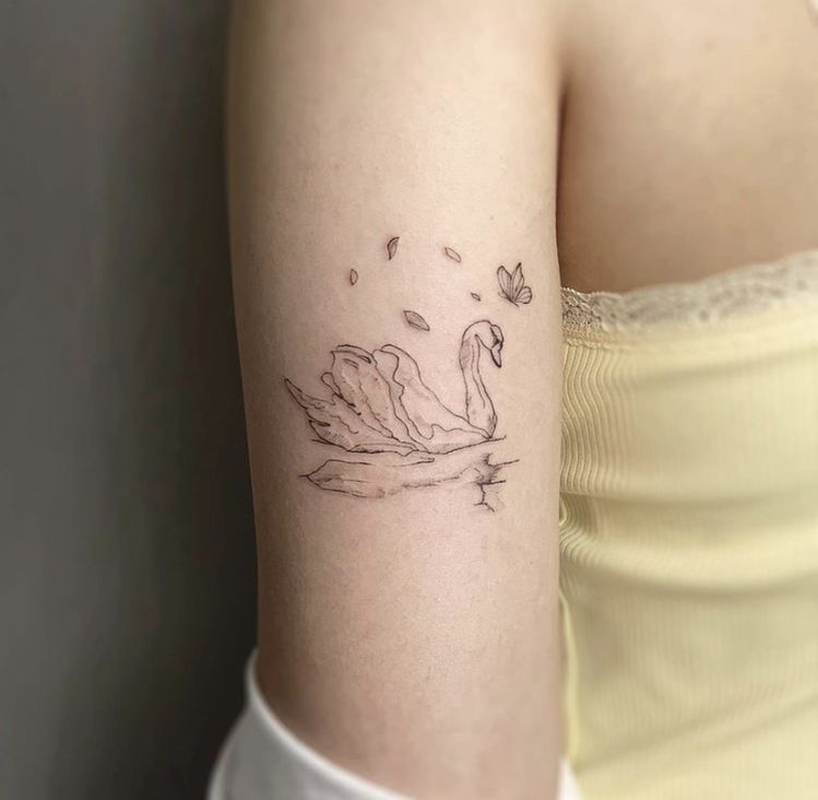 32 Swan Tattoo Ideas 2026: Elegant, Minimalist & Meaningful Designs to Inspire You