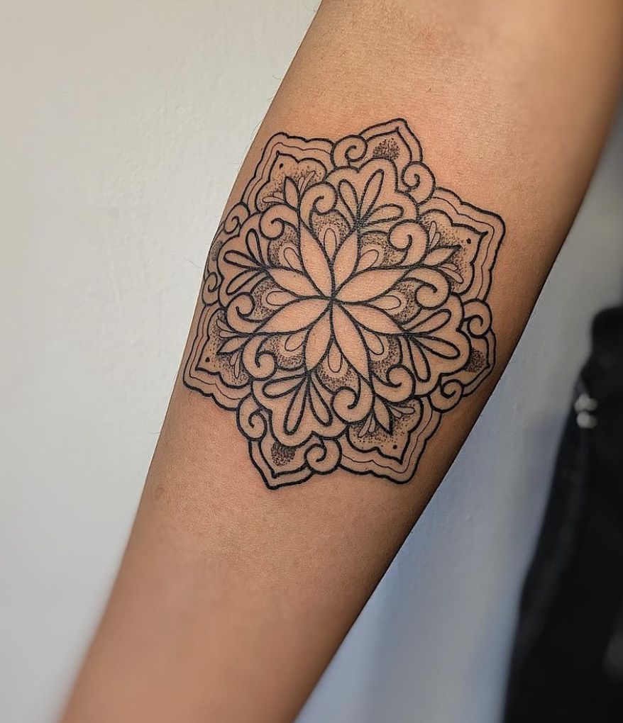 27 Mandala Tattoo Ideas 2026: Elegant Geometric Ink That Feels Personal