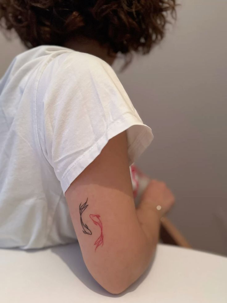 28 Koi Fish Tattoo Ideas 2026: Elegant Japanese Designs, Yin Yang Symbols & Fine Line Ink Trends