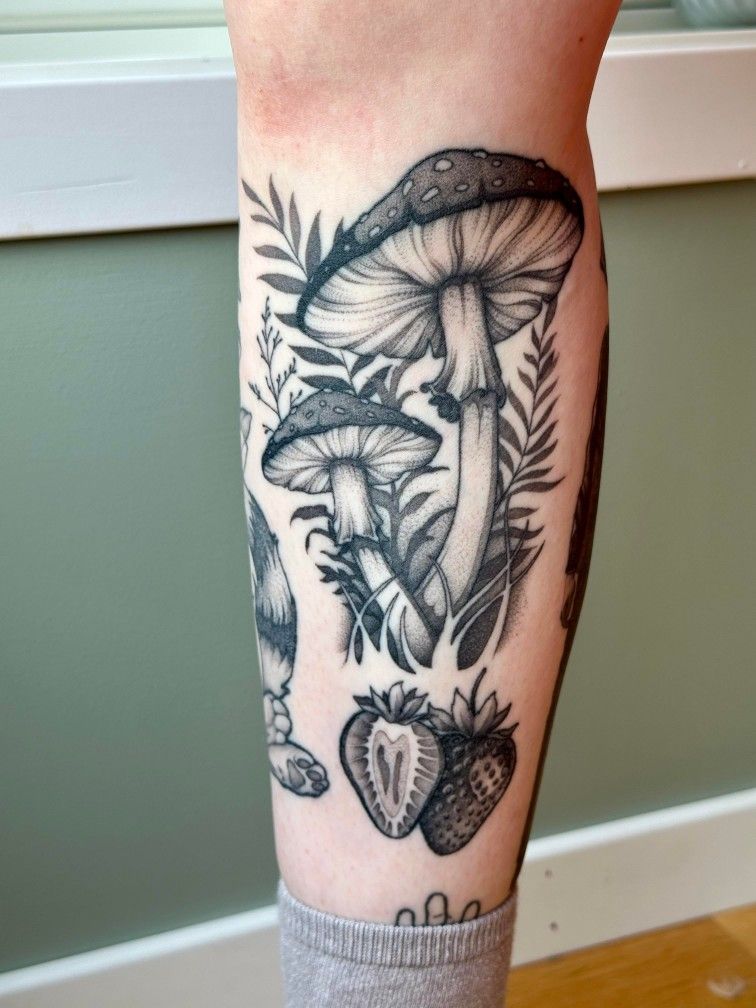 29 Magical Mushroom Tattoo Ideas 2026 That Feel Whimsical, Bold, and Nature Inspired