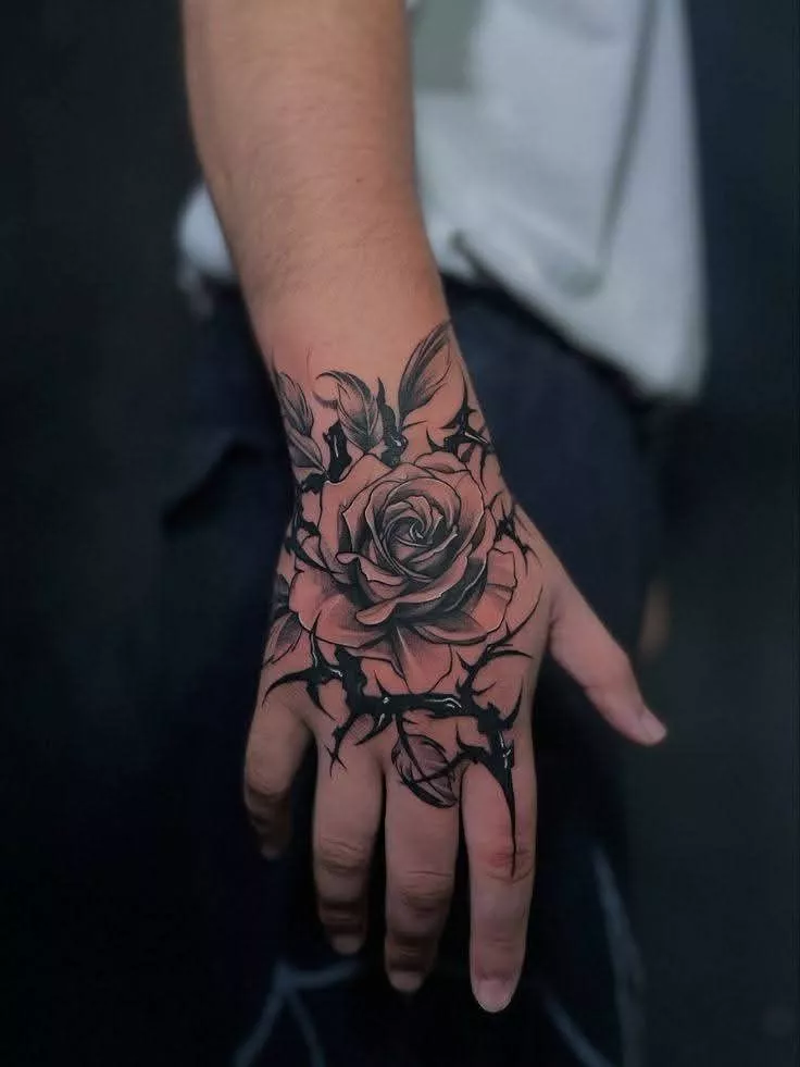 28 Hand Tattoo Ideas 2026: The Most Stylish Designs Taking Over This Year