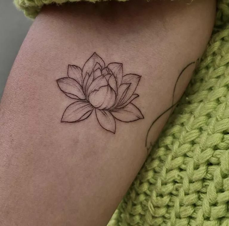 30 Lotus Flower Tattoo Ideas 2026: Elegant Designs Full of Meaning and Modern Style