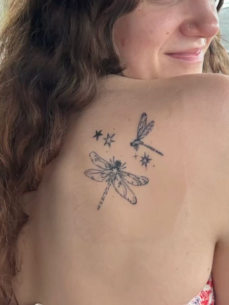 31 Dragonfly Tattoo Ideas 2026: Elegant Fine Line Designs, Tiny Tattoos & Feminine Ink Inspiration