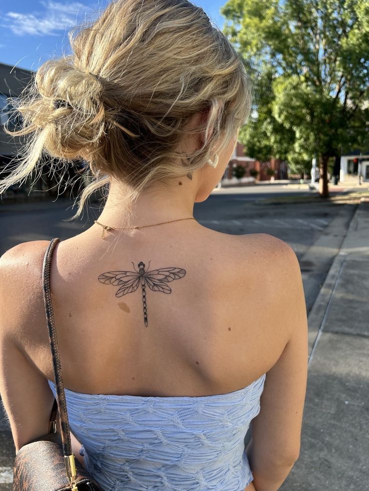 31 Dragonfly Tattoo Ideas 2026: Elegant Fine Line Designs, Tiny Tattoos & Feminine Ink Inspiration