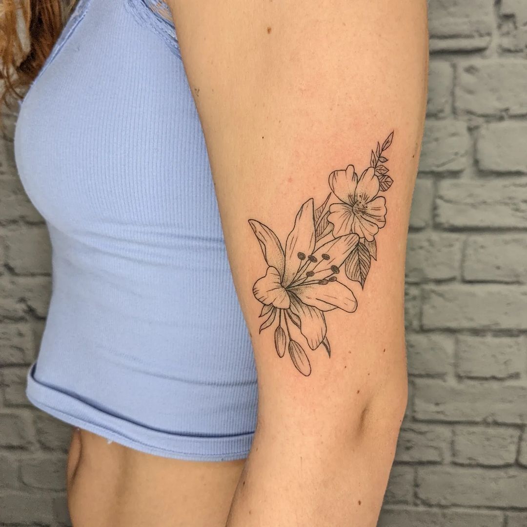 27 Flower Tattoo Ideas 2026: Soft Floral Ink Trends That Feel Personal and Timeless