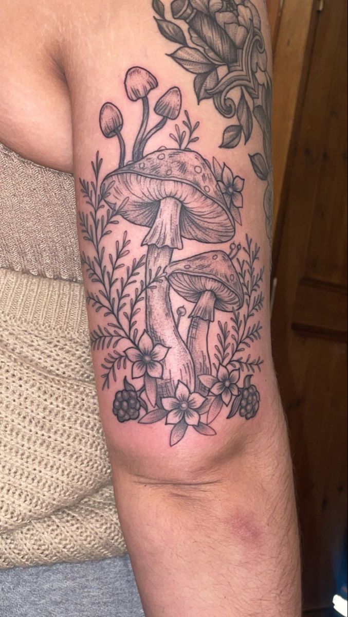 29 Magical Mushroom Tattoo Ideas 2026 That Feel Whimsical, Bold, and Nature Inspired