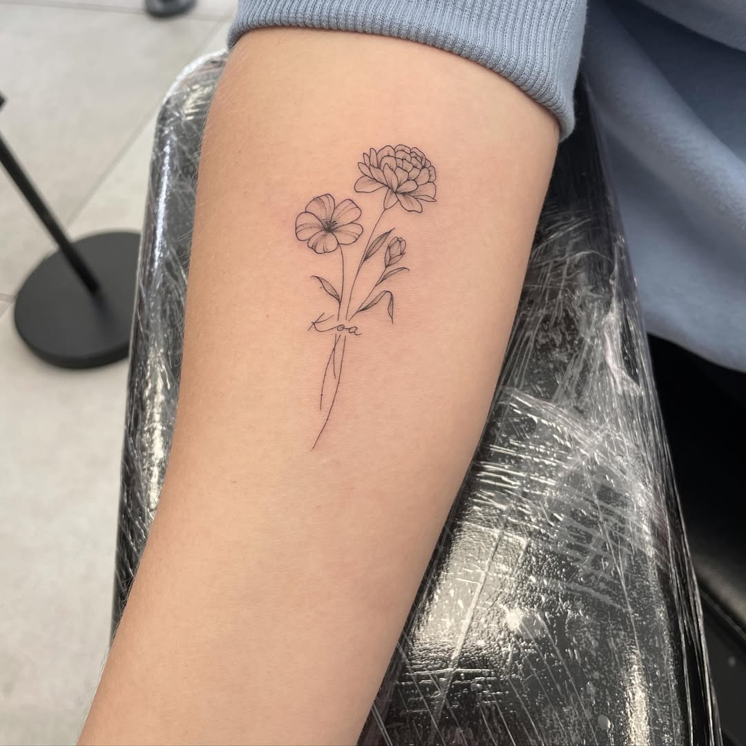 27 Flower Tattoo Ideas 2026: Soft Floral Ink Trends That Feel Personal and Timeless