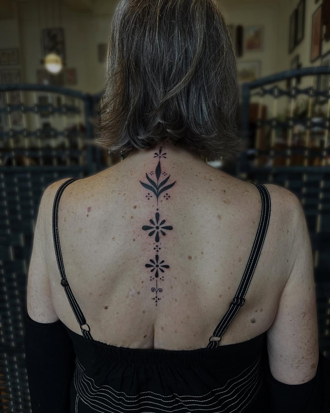 28 Spine Tattoo Ideas 2026: Elegant, Meaningful & Fine Line Designs Taking Over This Year