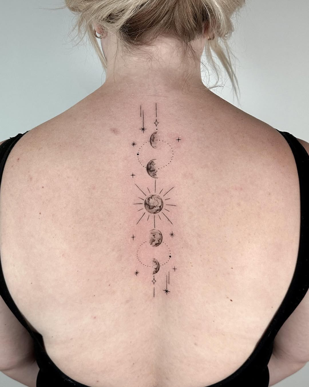 28 Spine Tattoo Ideas 2026: Elegant, Meaningful & Fine Line Designs Taking Over This Year