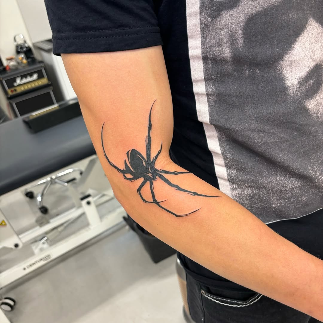 30 Spider Tattoo Ideas 2026: Dark, Delicate, and Impossible to Ignore