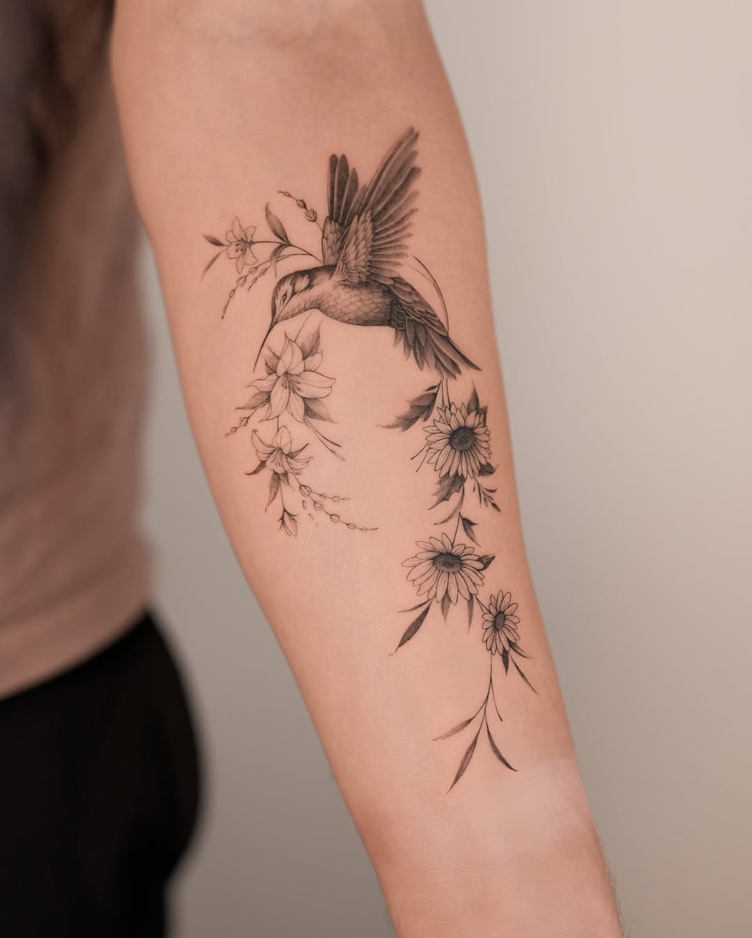 30 Hummingbird Tattoo Ideas 2026: Elegant Designs, Meaning & Styling Inspiration