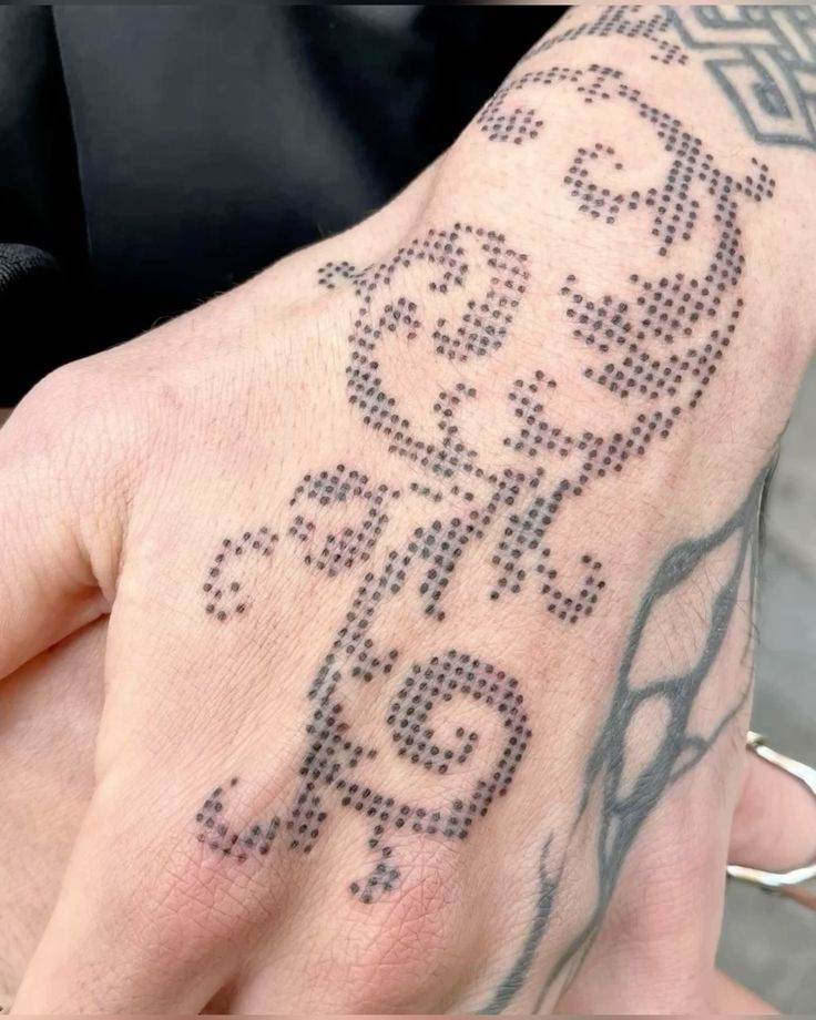 26 Stick and Poke Tattoo Ideas 2026: Creative Designs That Prove Hand-Poked Ink Is Here to Stay