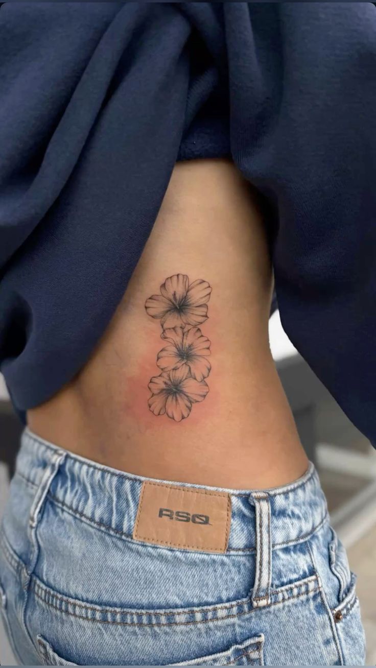27 Flower Tattoo Ideas 2026: Soft Floral Ink Trends That Feel Personal and Timeless