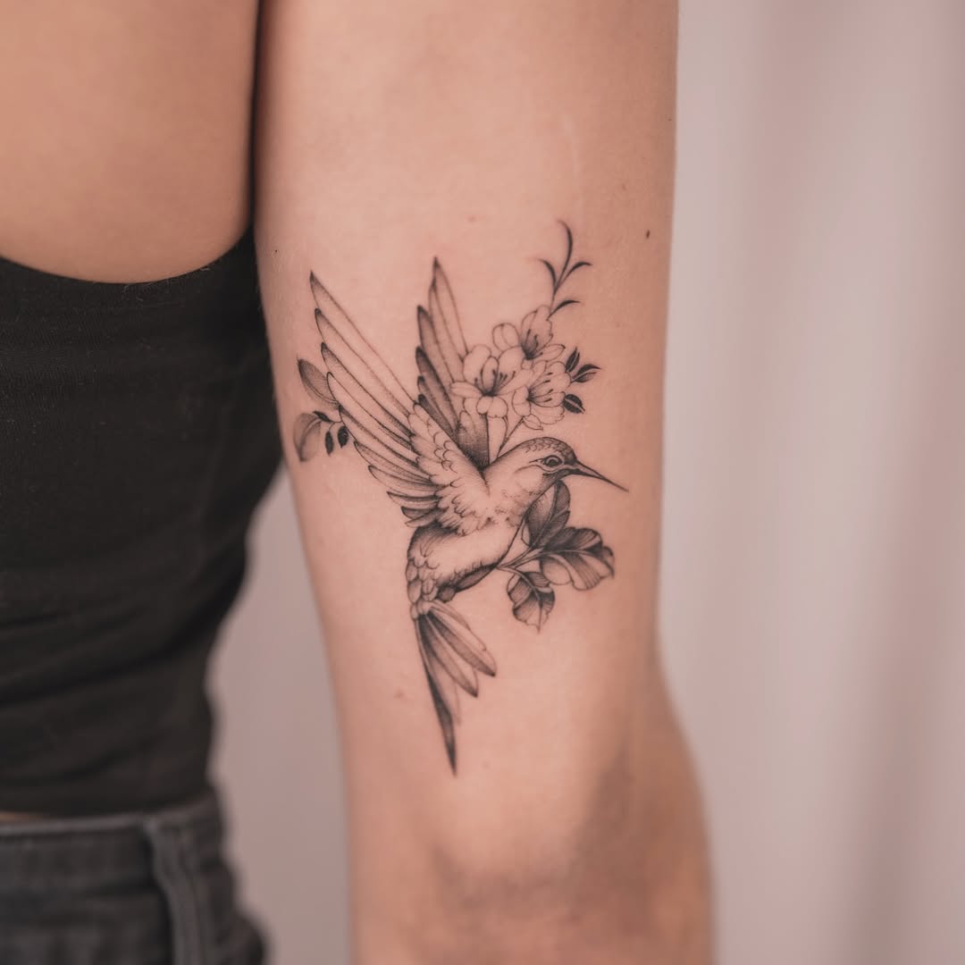 30 Hummingbird Tattoo Ideas 2026: Elegant Designs, Meaning & Styling Inspiration