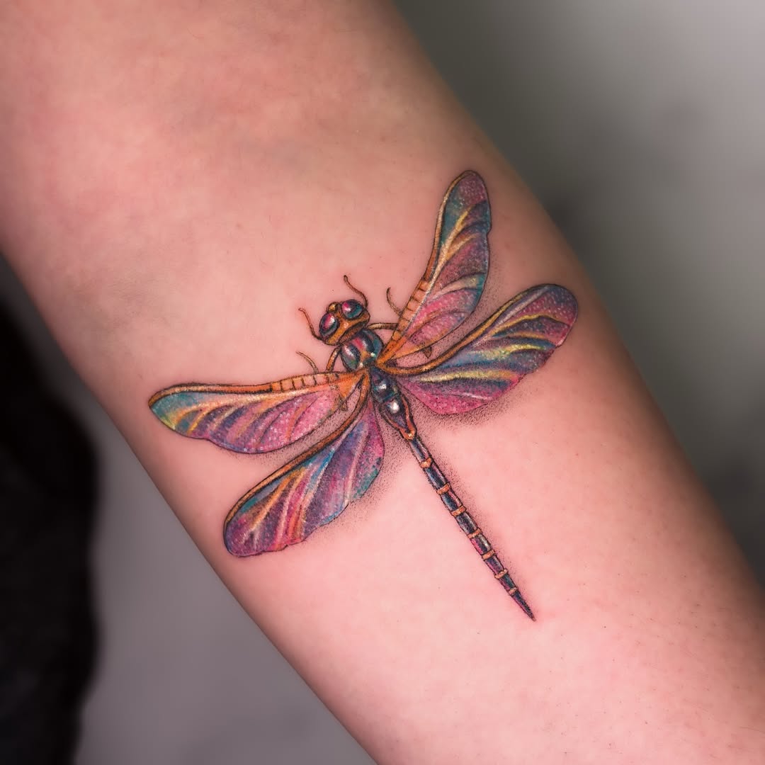31 Dragonfly Tattoo Ideas 2026: Elegant Fine Line Designs, Tiny Tattoos & Feminine Ink Inspiration