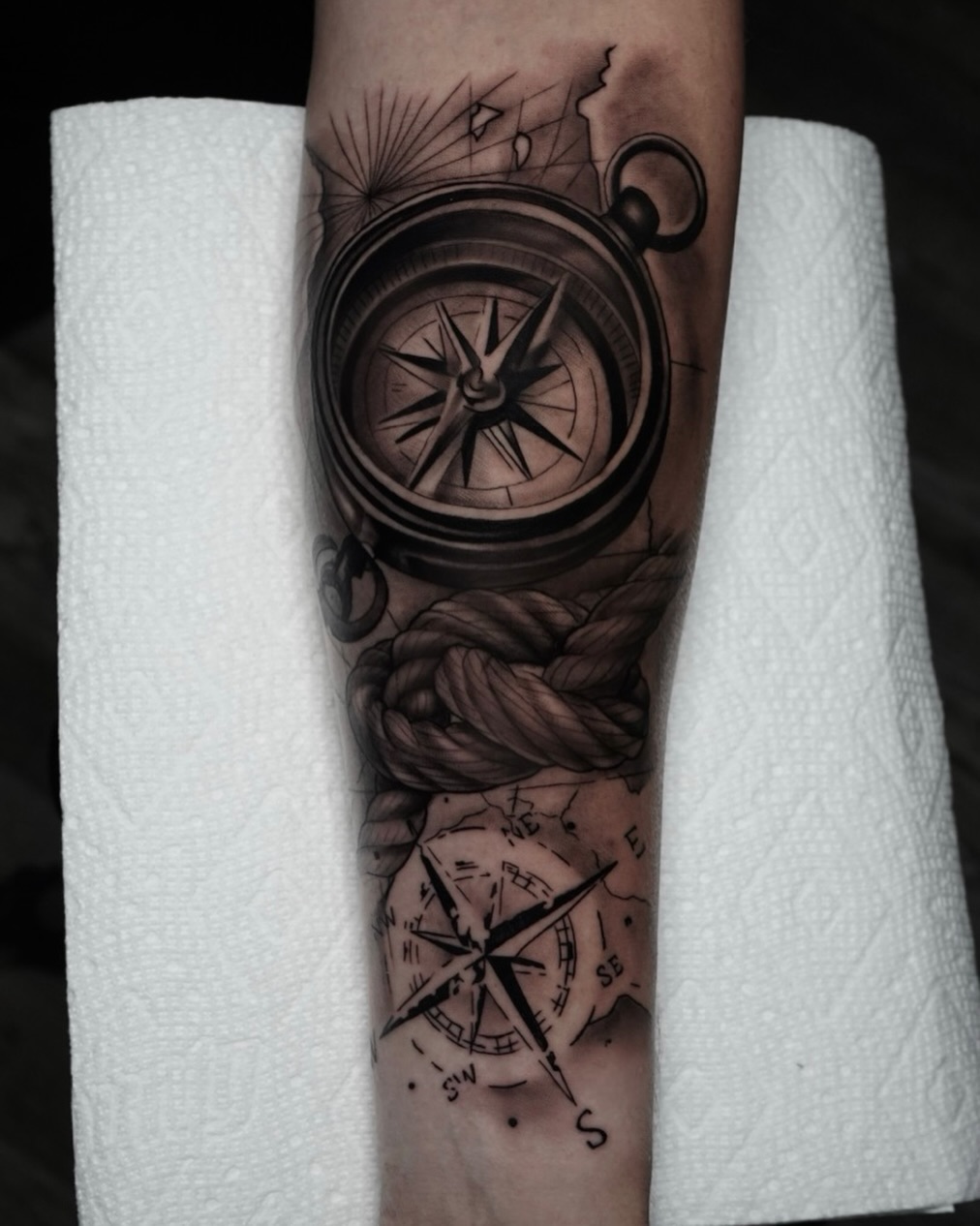 28 Compass Tattoo Ideas 2026: Meaningful Designs for Men and Women Who Love Adventure