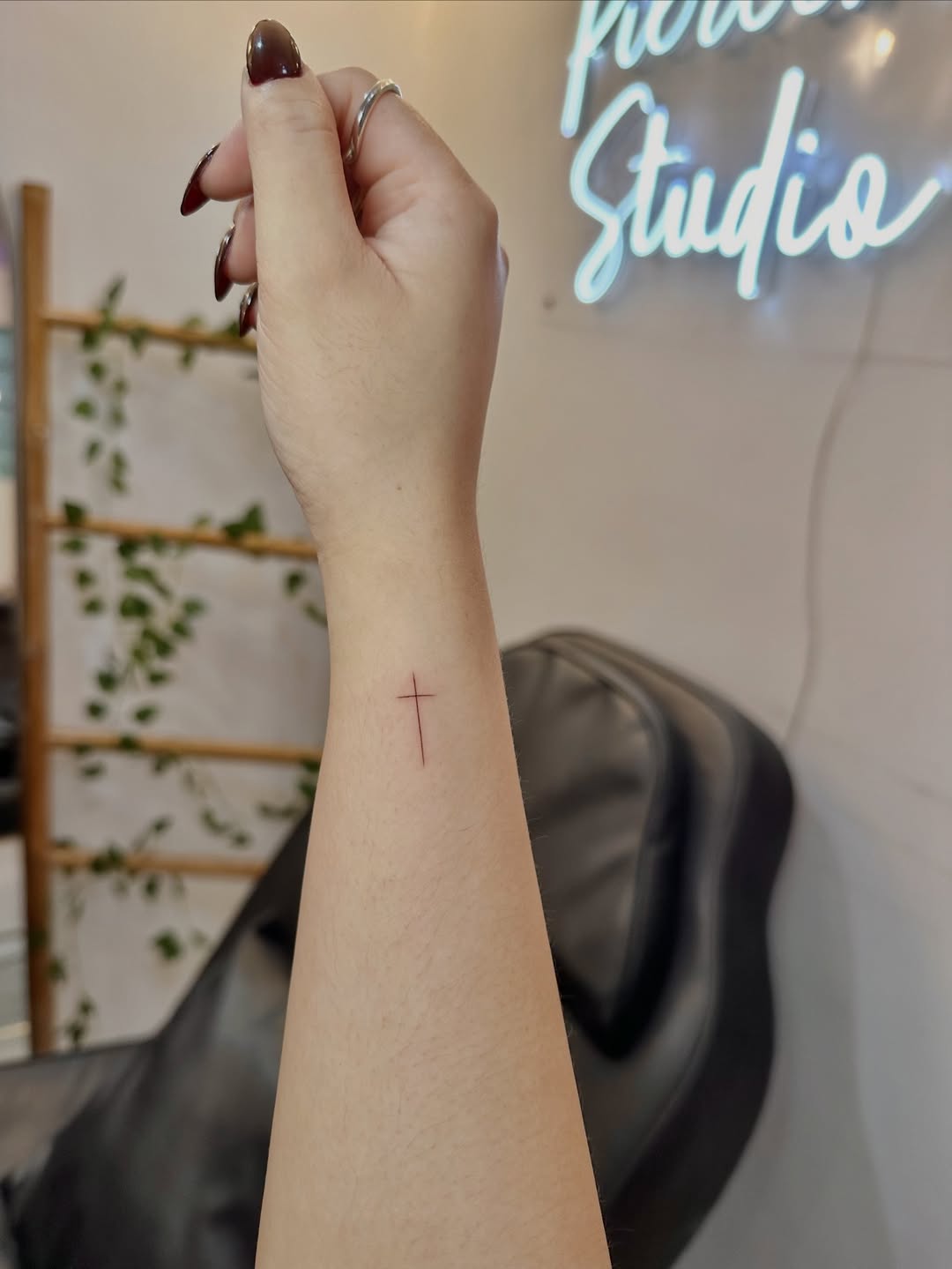 30 Minimalist Tattoo Ideas 2026: Subtle Ink, Strong Identity
