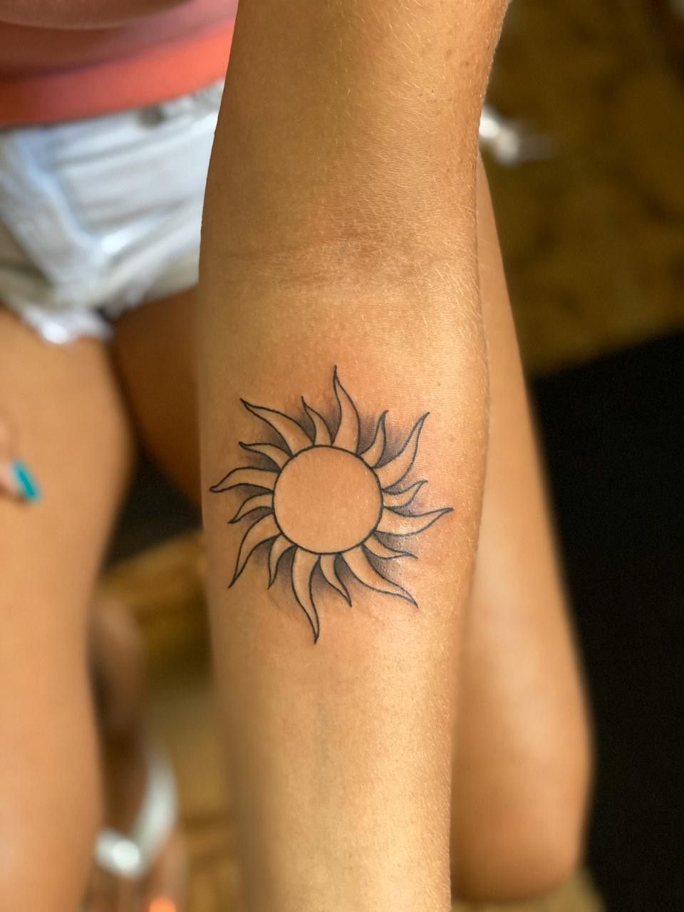 27 Sun Tattoo Ideas 2026: Aesthetic Fine Line, Minimalist & Celestial Designs for Women and Men