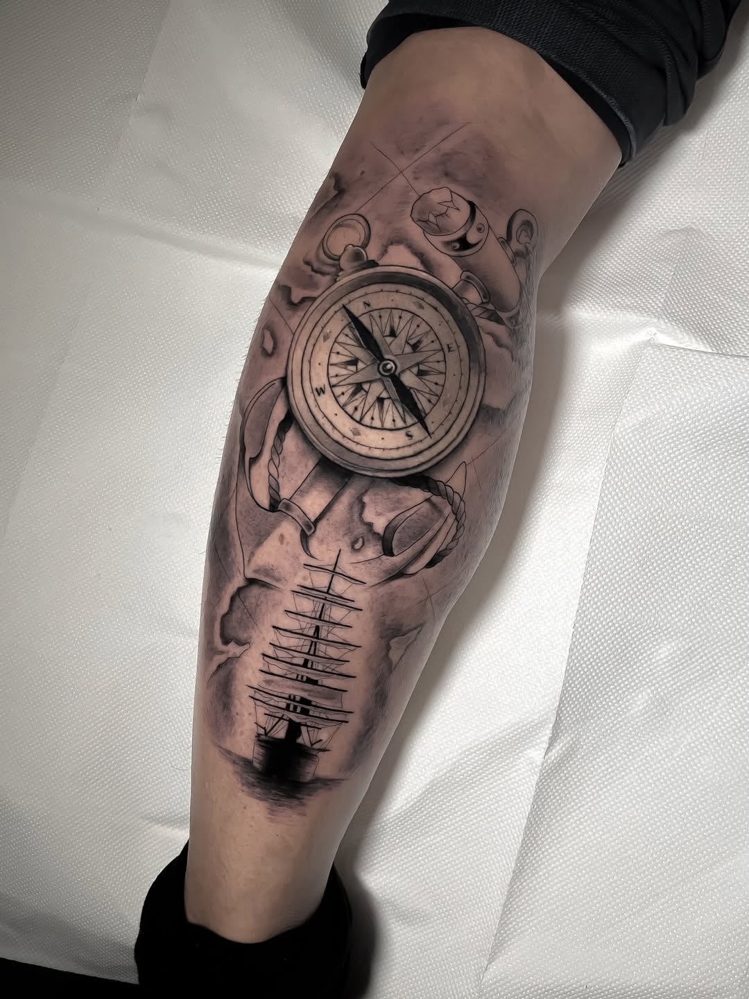 28 Compass Tattoo Ideas 2026: Meaningful Designs for Men and Women Who Love Adventure