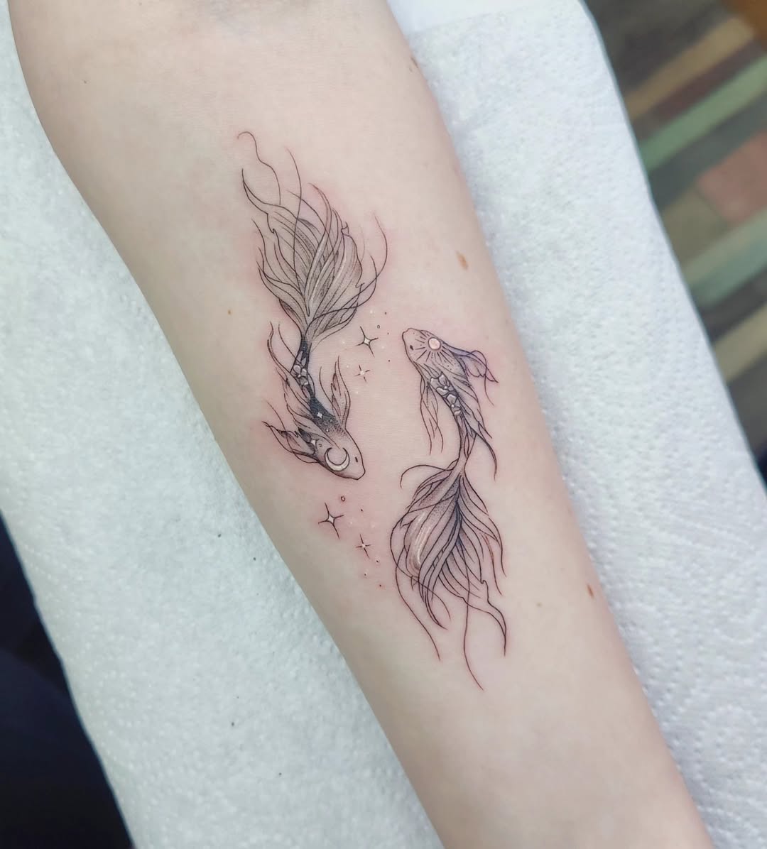 28 Koi Fish Tattoo Ideas 2026: Elegant Japanese Designs, Yin Yang Symbols & Fine Line Ink Trends
