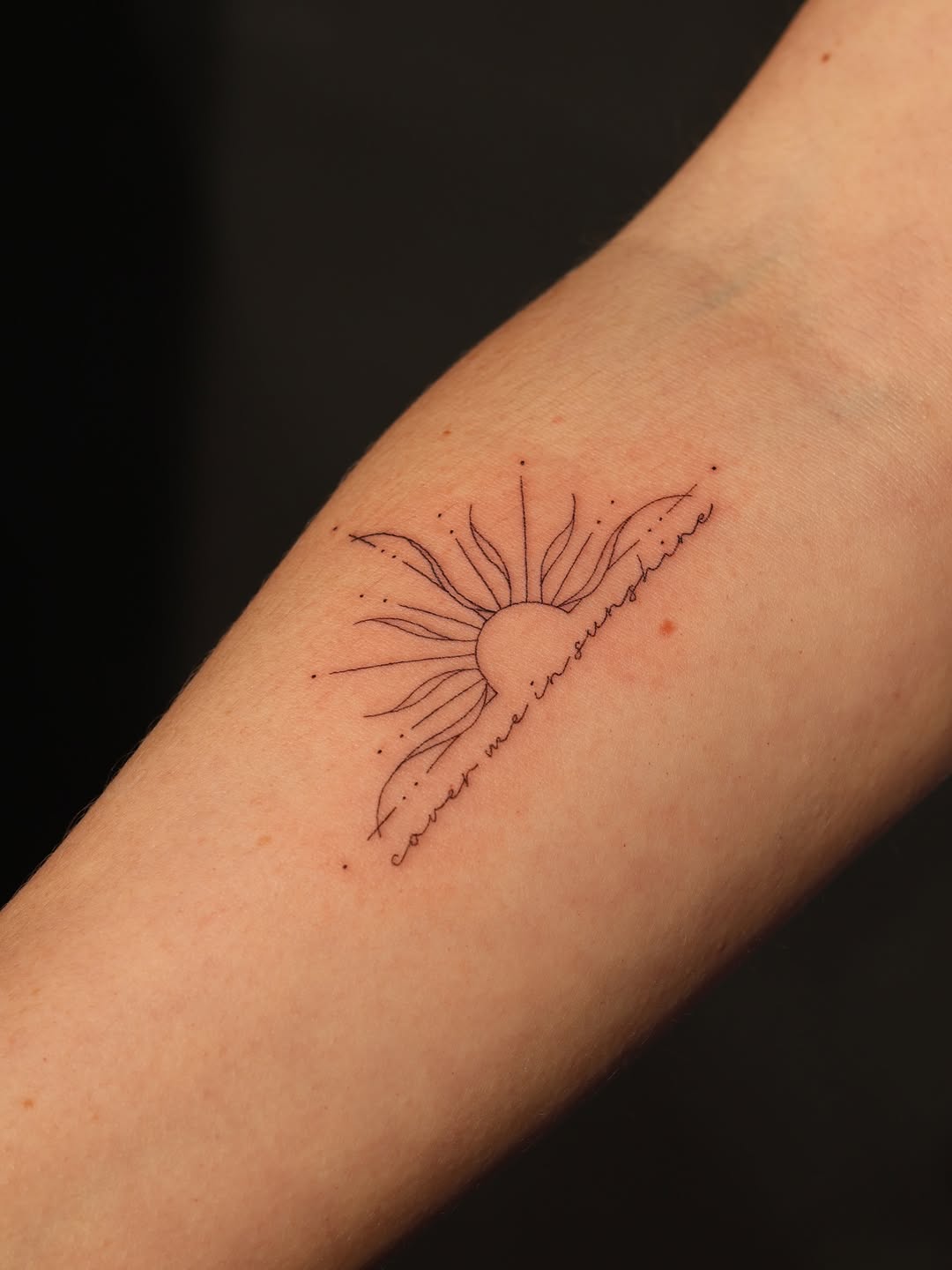 27 Sun Tattoo Ideas 2026: Aesthetic Fine Line, Minimalist & Celestial Designs for Women and Men