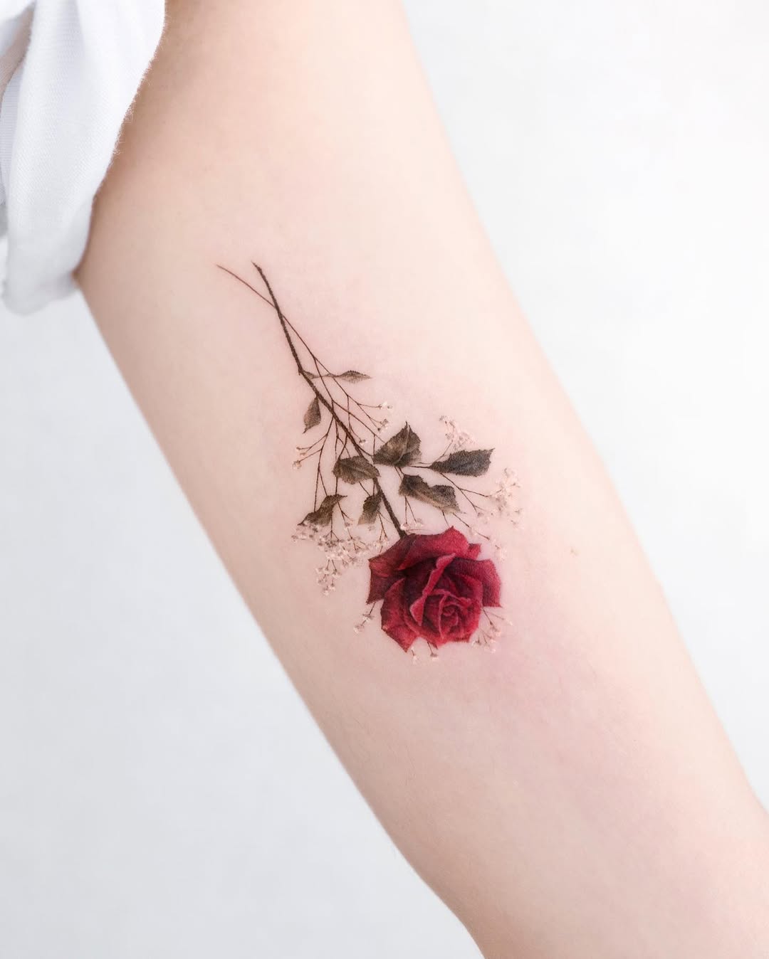 29 Rose Tattoo Ideas 2026: Fine Line, Realistic & Sleeve Designs for Every Style